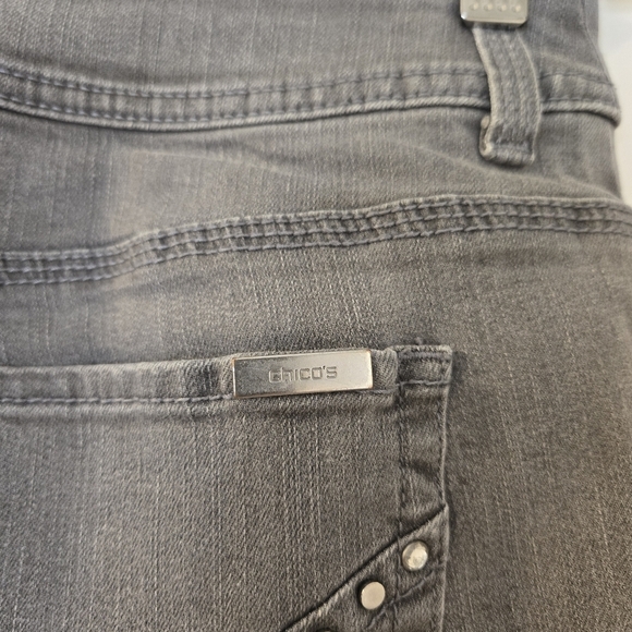 Chico’s So Slimming Mid Rise Straight Jean Gray Size 0.5 (6) Small - Picture 4 of 15